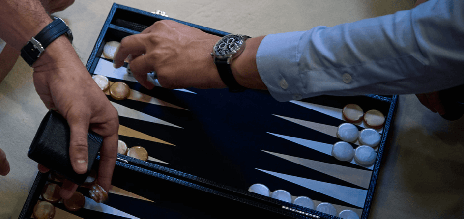Les 5 Raisons d’Avoir un Crawford Backgammon Chez Soi